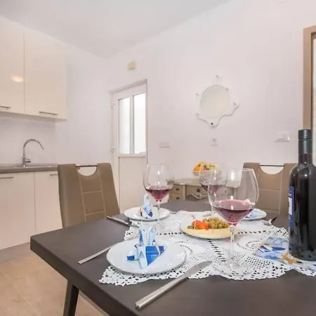 One Bedroom Cepo 2+1 Apartment