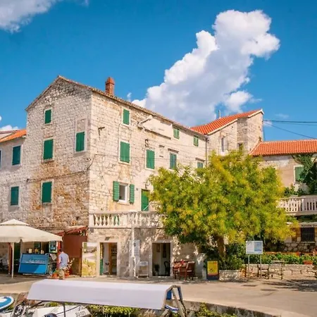 One Bedroom Cepo 2+1 Apartment *